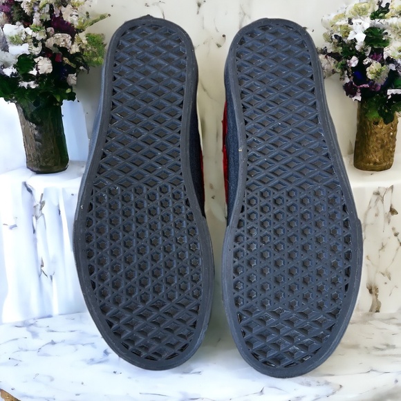 Vans Classic Slip On Velvet Wine Oxblood Black Sneakers Women's Size 8.5 Men's 7 - Picture 8 of 12